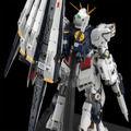 究極のガンプラ「PG UNLEASHED 1/60 νガンダム」追加情報！圧倒的密度の内部フレームや「LEDユニット（別売り）」がお披露目
