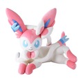 意外とデカい…！ 『ポケモン』等身大のイーブイフレンズぬいぐるみ第3弾が受付開始―今回はリーフィア、グレイシア、ニンフィアの3種類
