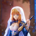 聖剣を抱えた姿が神々しい……！『Fate/stay night』原点の物語「Garden of Avalon」より、セイバーがスケールフィギュア化