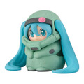 シャアザクぐるみ着た「初音ミク」が反則級の可愛さ！「45周年ガンダム」コラボイラストがガシャポンでフィギュア化