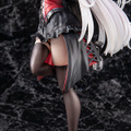 悪戯っぽく微笑む口元から舌先がチラリ…『アズレン』より「プリンツ・オイゲン：この夜に酔いしれ」フィギュアがクールでミステリアス