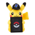 ピカチュウと『ポケカ』を一緒に飾れる！ 可愛い“ぬいぐるみ”が7月18日発売―イーブイ、ミュウもラインナップの便利アイテム