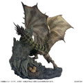 『モンハン』2010年発売のリオレウス/リオレイア フィギュアがリニューアル！進化したゲームモデルを元に新たな解釈を加える