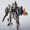 「マクロスゼロ」より、若き日のロイ・フォッカーが駆る「VF-0S」が最強装備で再登場！シリーズお馴染みの三段変形もバッチリ