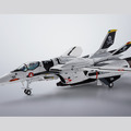 「マクロスゼロ」より、若き日のロイ・フォッカーが駆る「VF-0S」が最強装備で再登場！シリーズお馴染みの三段変形もバッチリ