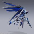 METAL BUILD「フリーダムガンダム CONCEPT 2」が待望の再販！プロヴィデンスと争う新規撮りおろしカットもカッコイイ