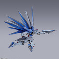 METAL BUILD「フリーダムガンダム CONCEPT 2」が待望の再販！プロヴィデンスと争う新規撮りおろしカットもカッコイイ