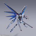 METAL BUILD「フリーダムガンダム CONCEPT 2」が待望の再販！プロヴィデンスと争う新規撮りおろしカットもカッコイイ