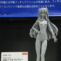 綾波レイ、アスカの大型造形物も！「エヴァワンフェス」珠玉の作品が大集結、放送30周年を記念した特別コラボ企画の様子をお届け【WF2025夏】