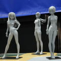 綾波レイ、アスカの大型造形物も！「エヴァワンフェス」珠玉の作品が大集結、放送30周年を記念した特別コラボ企画の様子をお届け【WF2025夏】
