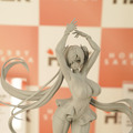 今年の夏は『NIKKE』が熱い！通常衣装から夏衣装まで、勝利の女神の麗しいフィギュアが「ワンフェス」に大集結