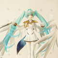 ホロライブ・フワモコやゲーマーズ等身大フィギュアの可愛さが無限大！「ミクxガンダムW」コラボなど「ワンフェス」を電脳アイドルが彩る【WF2025夏】