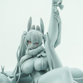 ドキッとする夏衣装から涼やかなドレスまで、「ワンフェス」に猛暑を吹き飛ばす『アズレン』『ブルアカ』美女フィギュアが集結【WF2025夏】