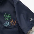 ポケモン柄の白衣がお洒落！医療用ブランド「クラシコ」からコラボコレクション第4弾発売―モンボ型のボタンやワンポイントにピカチュウも
