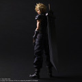 『FF7 リバース』より「クラウド・ストライフ」新作アクションフィギュアが予約受付中！バスターソードや“黒マテリア”でさまざまなシーンを再現