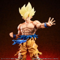 抱えるほど巨大！ドラゴンボールZより「超サイヤ人孫悟空」が全高約48cmの超ビッグサイズソフビになって登場