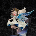 写真立てから飛び出したイリヤの素肌がチラ見せ！「プリズマ☆イリヤ」シリーズ15周年記念イラストが立体化