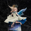 写真立てから飛び出したイリヤの素肌がチラ見せ！「プリズマ☆イリヤ」シリーズ15周年記念イラストが立体化