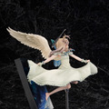 写真立てから飛び出したイリヤの素肌がチラ見せ！「プリズマ☆イリヤ」シリーズ15周年記念イラストが立体化
