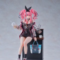 ムチムチ太ももに際どい衣装…！『アズレン』8周年リアルイベントで新作フィギュア多数展示―どれもこれもやっぱり過激