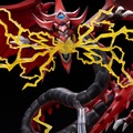 『遊戯王』ラー、オシリス、オベリスクの三幻神が究極の姿で降臨！エフェクトパーツやライトアップ機能搭載専用台座、記憶石版リモコンがセットで商品化