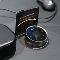 東京ゲームショウ 2025のBenQブースはゲームアートスタイルを鮮明に映し出す最新ゲーミングモニターが主役！猫麦とろろさんのスタイリッシュなパネルもお出迎え【TGS2025】
