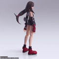 『FF7』パレオまとった水着エアリスが美しい…！可動するクラウドからティファまで、3人のフィギュアが予約受付中