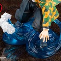 「鬼滅の刃」より胡蝶しのぶ、冨岡義勇フィギュアが再登場！それぞれ日輪刀を構える姿がエフェクトと共に立体化