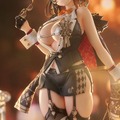 ムッチムチの太ももに目線が…トリダモノ氏のイラストから生まれた「ALICEちゃん」が待望の立体化