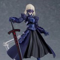 『Fate』シリーズより「セイバーオルタ」「“赤”のセイバー」の可動フィギュアが再販へ―艶やかな甲冑の光沢が映える