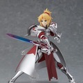 『Fate』シリーズより「セイバーオルタ」「“赤”のセイバー」の可動フィギュアが再販へ―艶やかな甲冑の光沢が映える