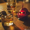 モノアイが光る！「シャア専用ザクII」が手のひらサイズのライトにー3つの点灯モードを搭載し異なる雰囲気を演出