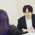 難解な局面を親切&分かりやすく伝えるテク―『シャドバ』公式大会でお馴染みの解説陣「まる」×「海老原」が語るこだわりと、配信がもっと楽しくなる裏側