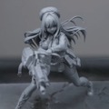 『勝利の女神:NIKKE』「ラピ：レッドフード」と「ベヒモス」が作中シーンを再現するフィギュアに！“ニケ創造の謎”に迫る展覧会など、ゲーム外展開もアツい