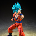「ドラゴンボール超」より「超サイヤ人ゴッド孫悟空」アクションフィギュアが2バージョンで展開！3種の交換用表情パーツで様々なシーンを演出