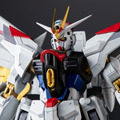 劇場版ガンダムSEEDより「マイフリ」がGUNDAM UNIVERSEで立体化！ビームサーベルと対艦刀フツノミタマの二刀流が決まる