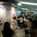 『神々の悪戯』2014年春アニメ化決定、池袋駅におみくじ広告登場ほか最新情報が公開