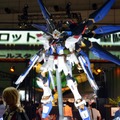 【TGS 2014】バンダイナムコのブースは豪華絢爛！ガンダムもゴジラも神龍もコスプレイヤーも！