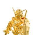 2,000万円の純金製「ガンダム」発売決定…銀製やプラチナカードも