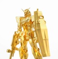2,000万円の純金製「ガンダム」発売決定…銀製やプラチナカードも