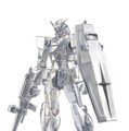 2,000万円の純金製「ガンダム」発売決定…銀製やプラチナカードも