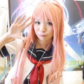 【レポート】「コミケ89」企業ブースのコスプレイヤー写真を一挙130枚！胸元の空いたコスプレイヤーも