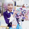 【レポート】「コミケ89」企業ブースのコスプレイヤー写真を一挙130枚！胸元の空いたコスプレイヤーも