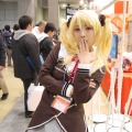 【レポート】「コミケ89」企業ブースのコスプレイヤー写真を一挙130枚！胸元の空いたコスプレイヤーも