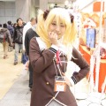 【レポート】「コミケ89」企業ブースのコスプレイヤー写真を一挙130枚！胸元の空いたコスプレイヤーも