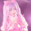 「サイリウムチェンジ！」の声でコスプレ衣装が光り輝く！ 音声認識を取り入れた“らぁら”の電飾衣装が見事な完成度