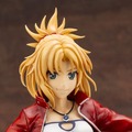 フィギュア「“赤”のセイバー」12,000円+税(C)東出祐一郎・TYPE-MOON / FAPC