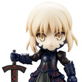 「キューポッシュ セイバー/アルトリア・ペンドラゴン〔オルタ〕」5,500円（税抜）(C)TYPE-MOON / FGO PROJECT