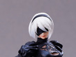 チラ見えする太もも…！『ニーア オートマタ』より「2B」のフィギュア再受注開始！背中の素肌や細かな装飾まで見どころ満載 画像