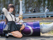 【コスプレ】巨大ハンマーでにっくき残業を粉砕！「ギルます」アリナの美女レイヤーが美脚も露わにソロ討伐を敢行【写真11枚】 画像